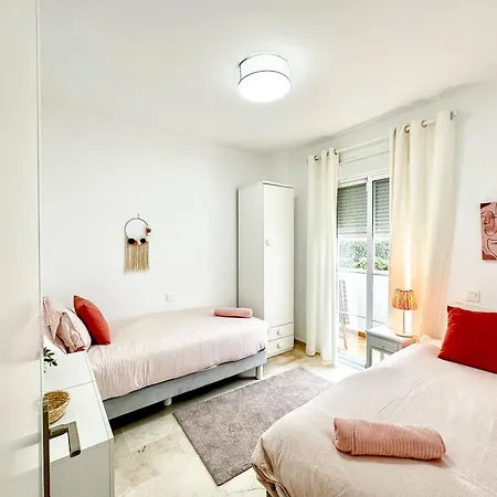 Apartment Small Oasis #3 *